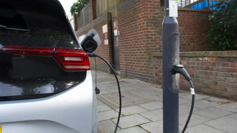 Bexley residents get 400 lamp-post EV chargers: what residents need to know