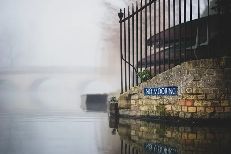 Derby bridge under 24/7 security over collapse risk