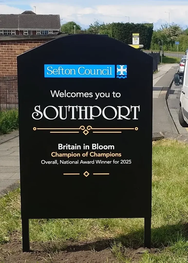 Southport Welcomes Visitors With Bloom Champion Signs