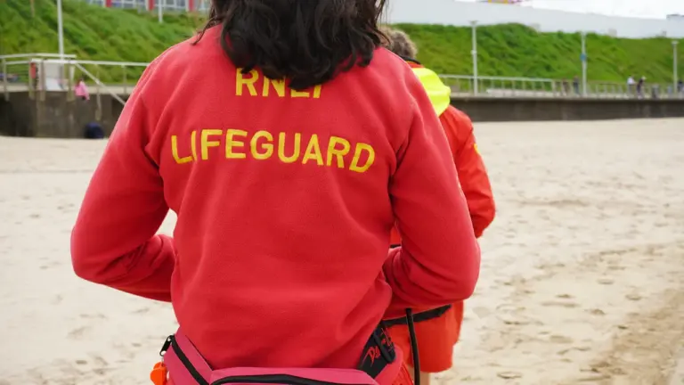 How RNLI patrols protect Arun’s busiest beaches