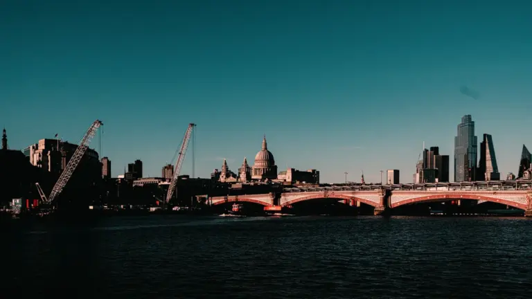 London pilot brings free legal help to UK survivors