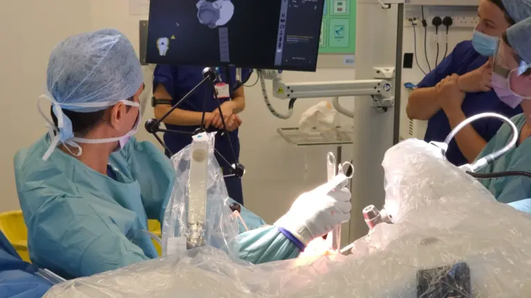 Orpington joint patients gain robotic surgical support