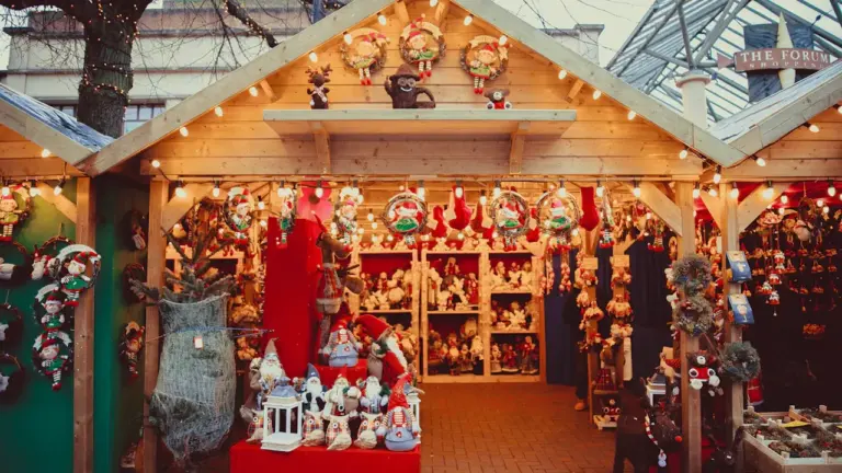 Winchester Cathedral Christmas Market 2026: Dates and Travel Tips