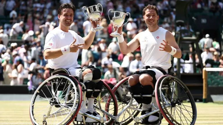 Hewett and Reid rally to seventh Wimbledon title