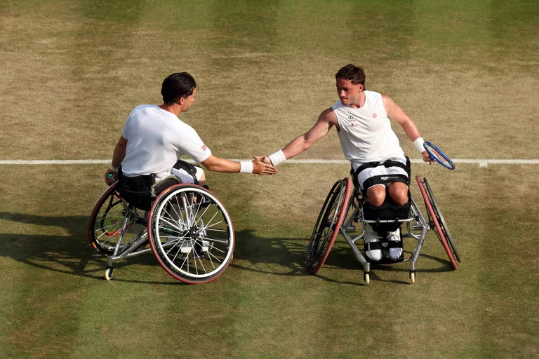 Hewett and Reid rally to seventh Wimbledon title