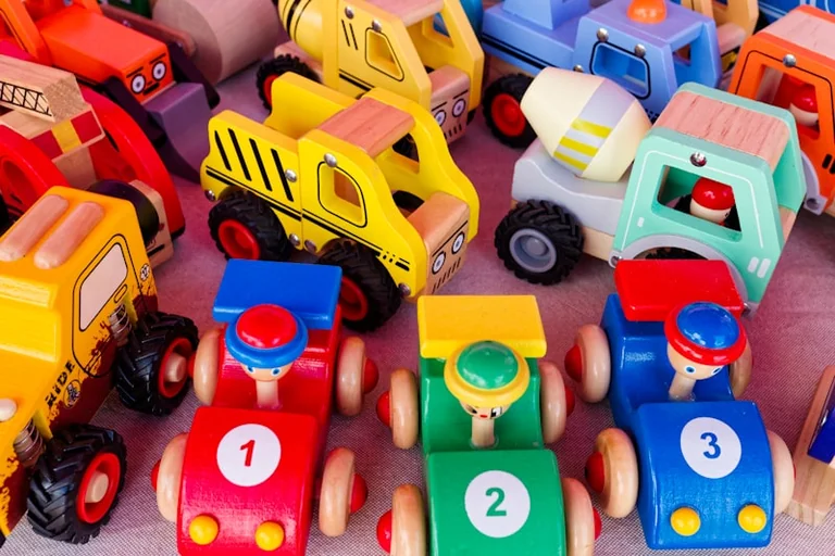 Leicester kids can join Puppets And Toys at Newarke on 5 Aug for £4