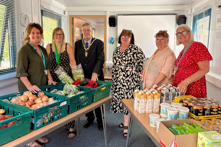 New community larder opens in Fishermead to help with food costs