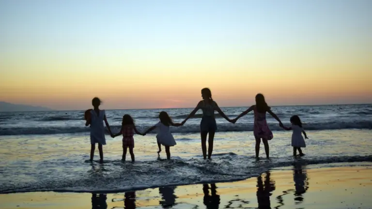 North Northamptonshire families await holiday support vote