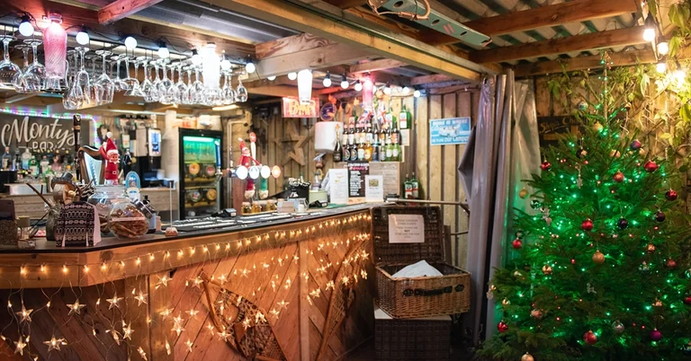 Ringwood’s Christmas Hits is guests-only on 24 December