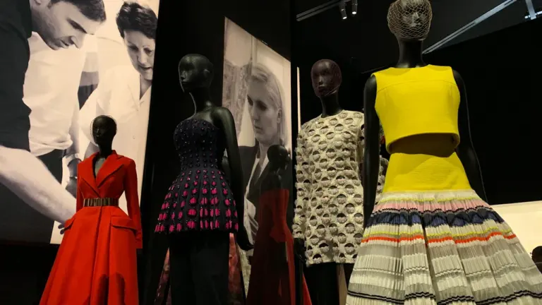 V&A Dundee to Host Major UK-Exclusive Fashion Catwalk Exhibition