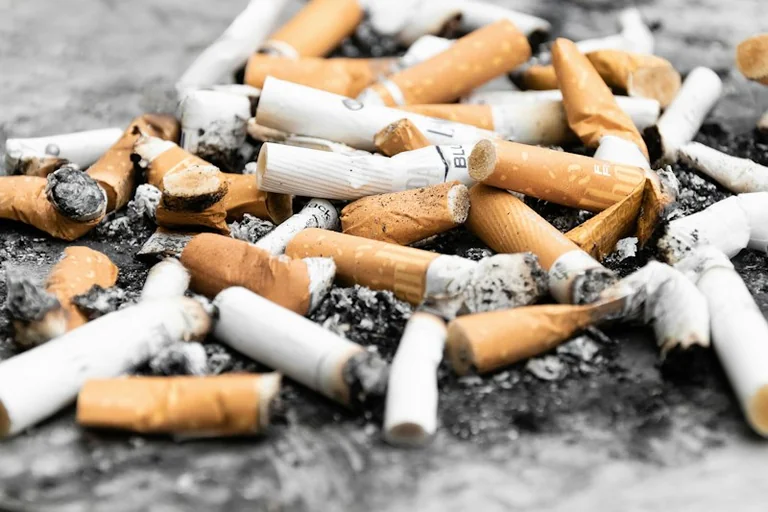 Bolton residents urged to report illegal tobacco and vapes